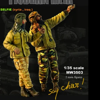 דגם צעצוע 1/35 שרף חייל מודל הערכה Selfie במזרח התיכון טנק חייל 2 אנשים GK פסלון לא מורכב צבוע DIY דוגמנות