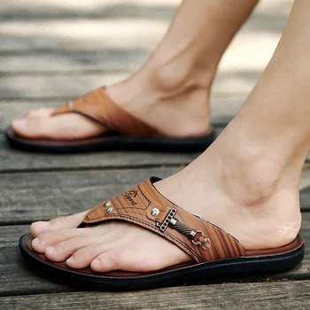 כפכפים גברים עבודת יד עור נעלי אופנה הקיץ של גברים כפכפים חיצונית חוף נעלי בית לנשימה נוח מעצב